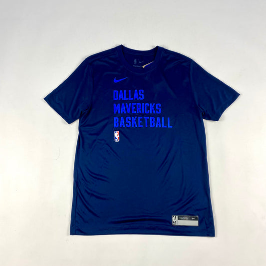 Dallas Mavericks Nike On Court Shirt