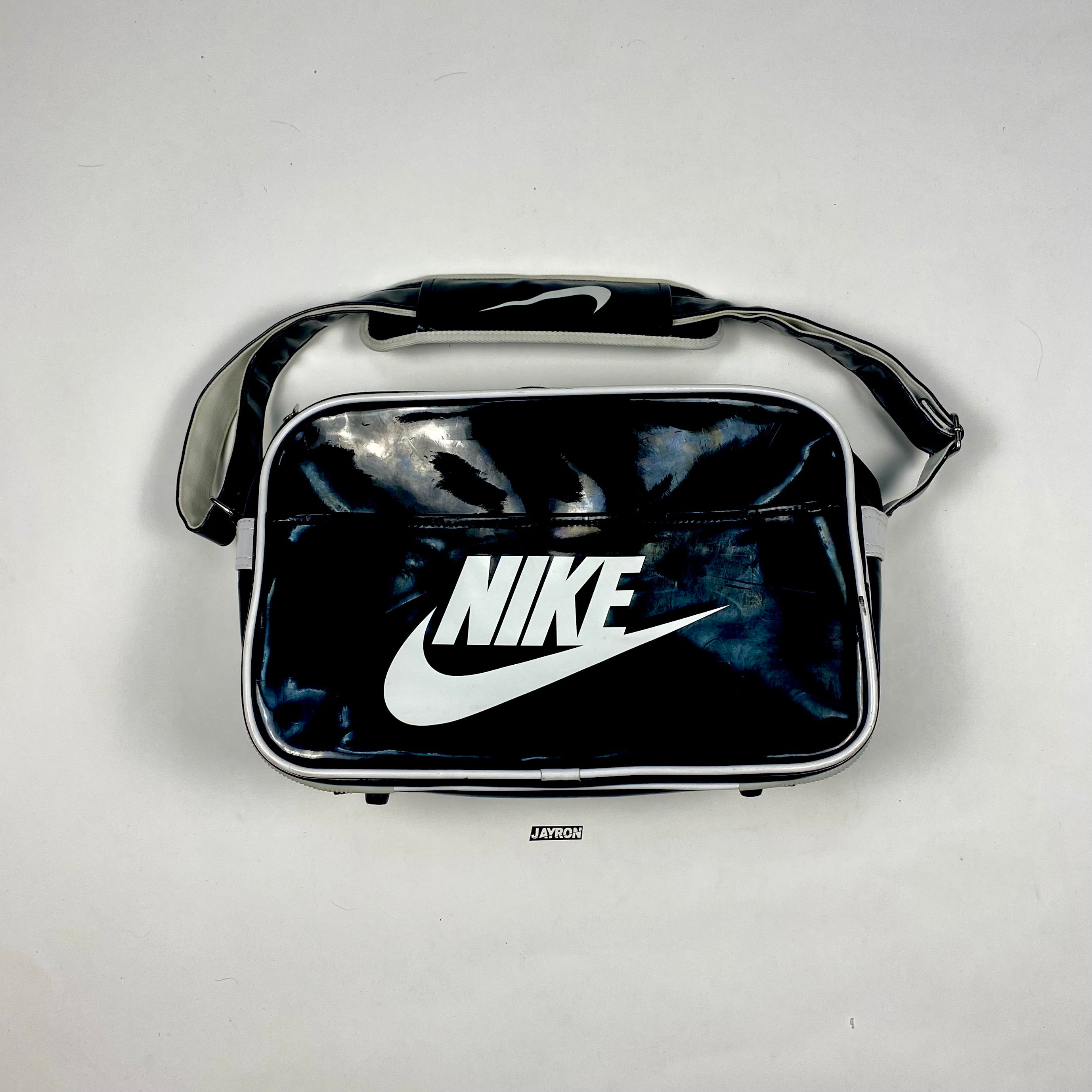 Vintage nike messenger bag sale