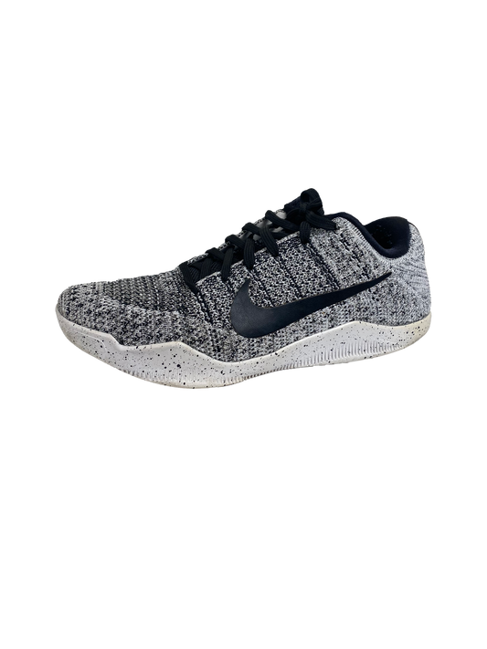 Kobe 11 Elite Low 'Oreo' (Size 9.5)