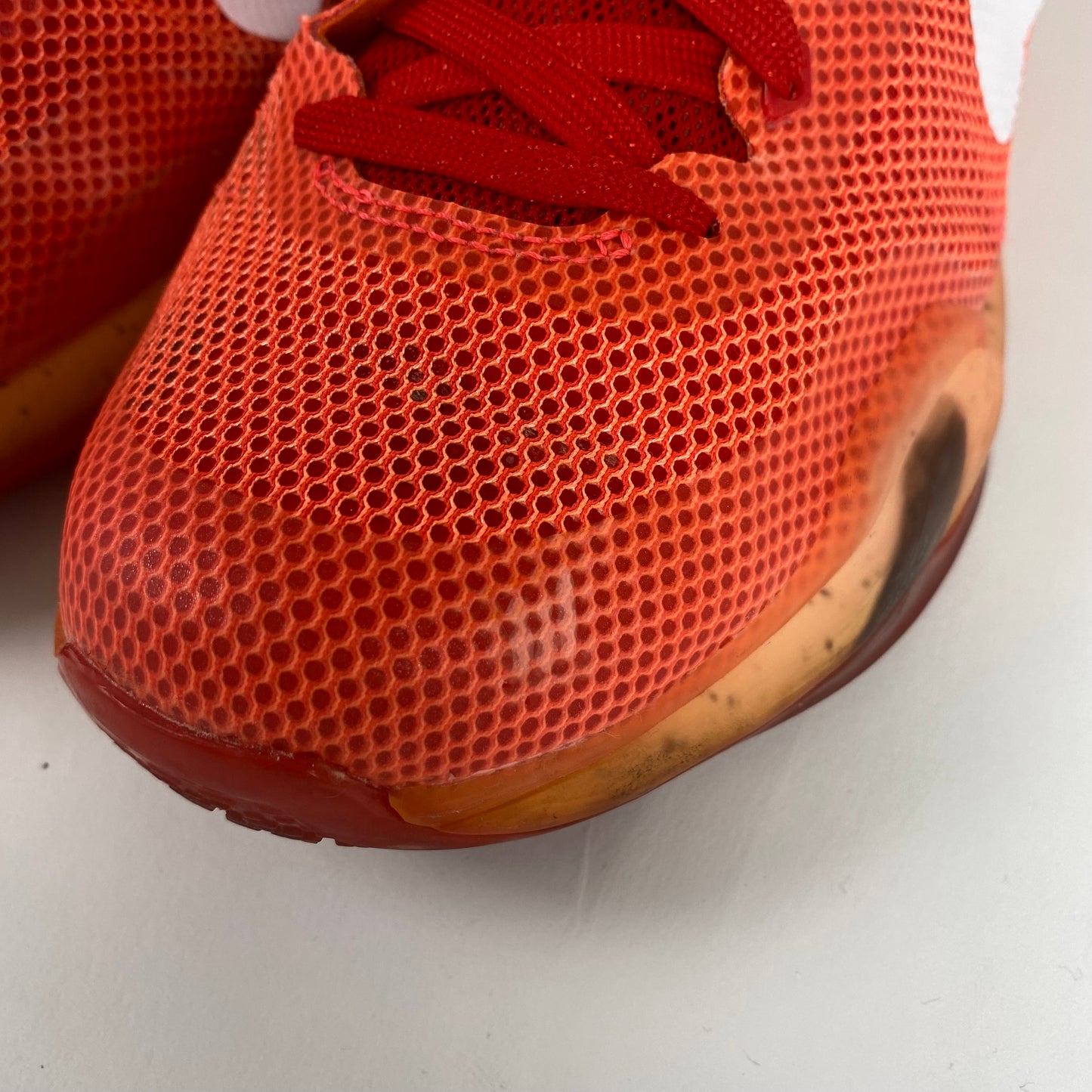 Kobe 10 'Hot Lava' (Size 10)