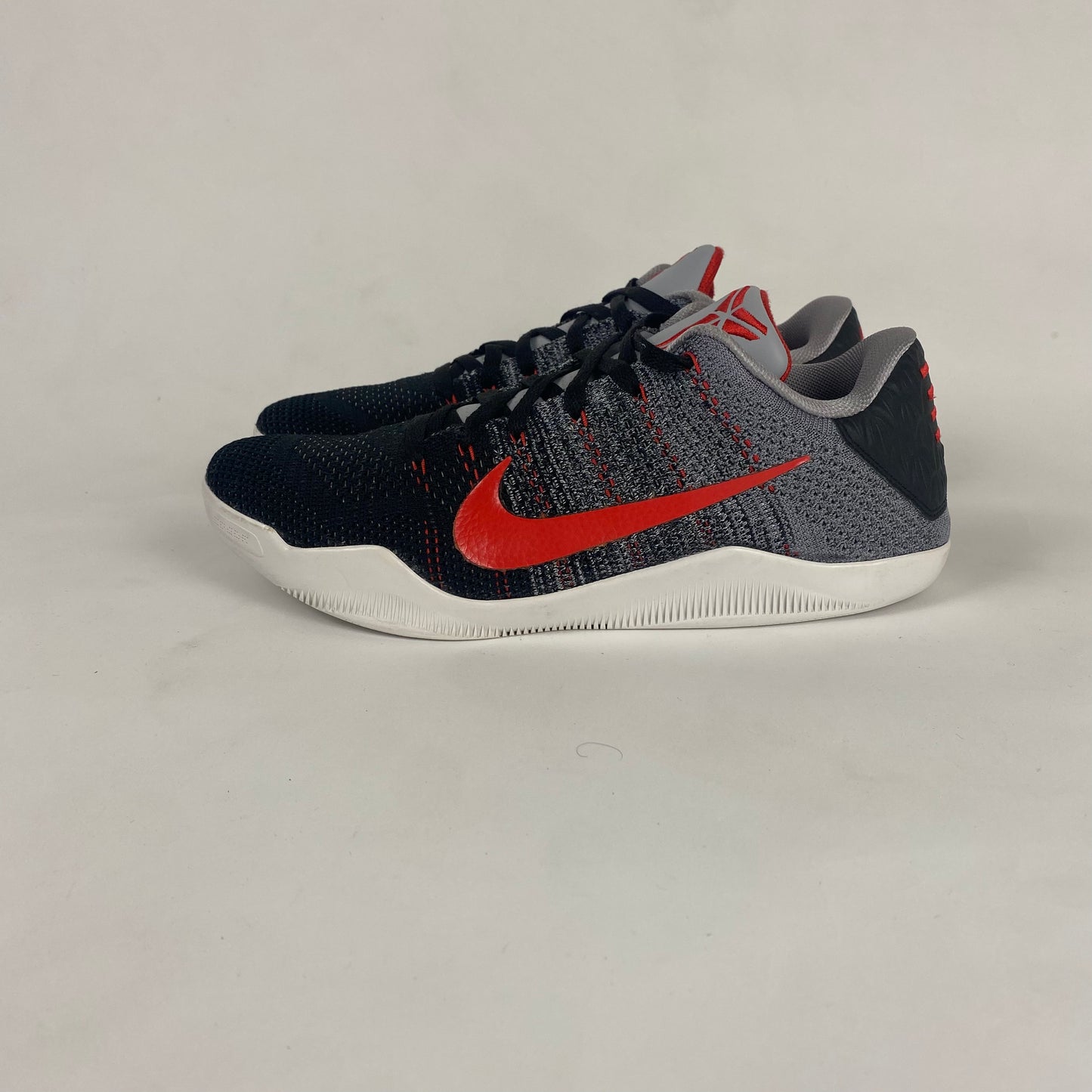 Kobe 11 Elite Low 'Tinker Muse' (Size 10)